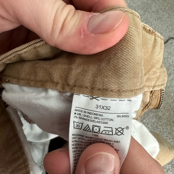 Men’s Old Navy Ultimate Stretch Built In Flex Chino Pants 31x32 - Picture 5 of 5